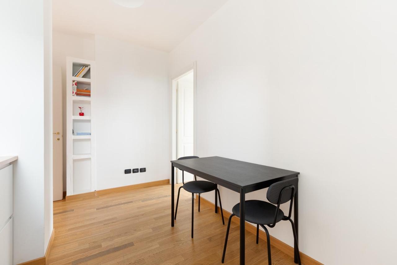 Milan Comfy Apartment X3 - With Balcony المظهر الخارجي الصورة